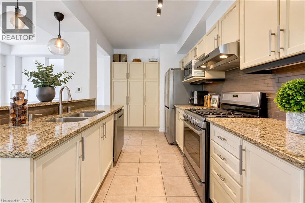 28 Doon Mills Drive Unit# 10, Kitchener, Ontario  N2P 2W9 - Photo 10 - 40862345