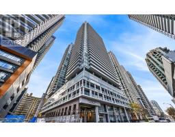 1011 NT - 99 BROADWAY AVENUE, Toronto, Ontario