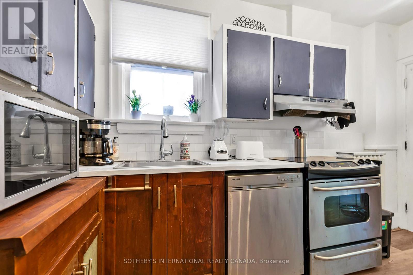 36 Hadley Road, Toronto, Ontario  M4S 2N9 - Photo 9 - C13814634