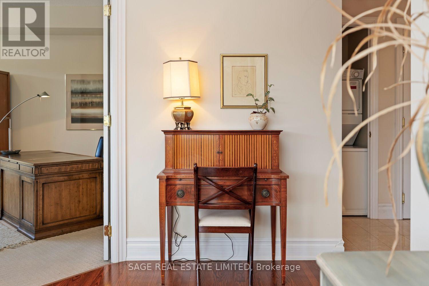 505 - 10 Old York Mills Road, Toronto, Ontario  M2P 2G9 - Photo 20 - C13814658