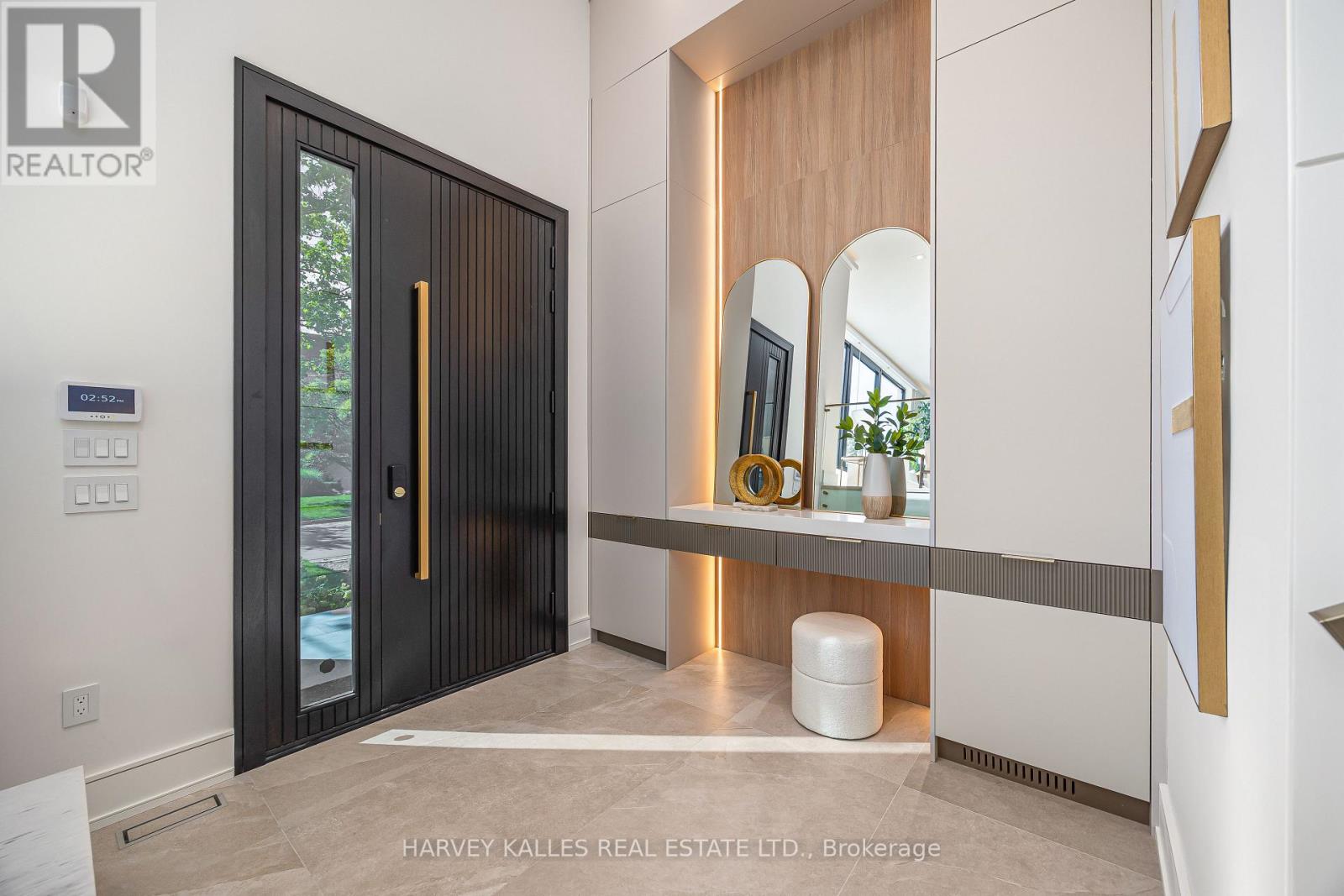 449 Elm Road, Toronto, Ontario  M5M 3W8 - Photo 3 - C13814726