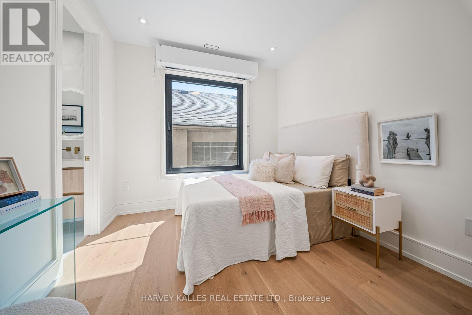 449 Elm Road, Toronto, Ontario  M5M 3W8 - Photo 34 - C13814726