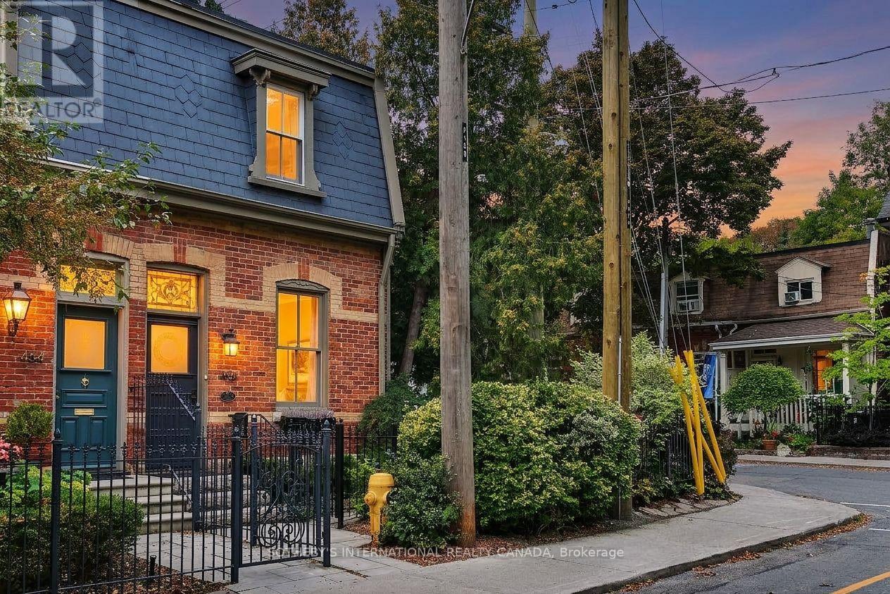 456 Sumach Street, Toronto, Ontario  M4X 1V7 - Photo 3 - C13814732