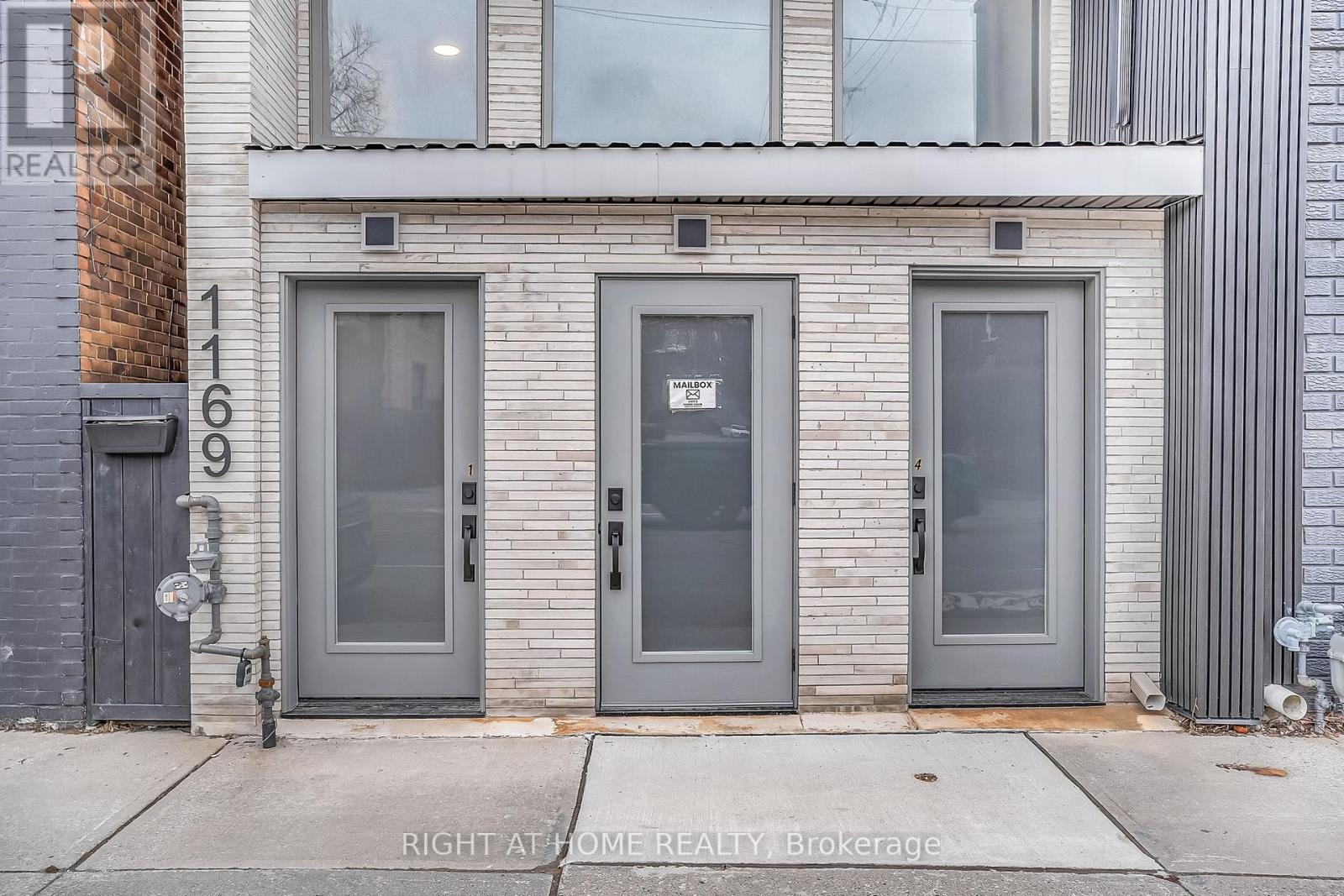 1169 Davenport Road, Toronto, Ontario  M6H 2G6 - Photo 2 - C13814814
