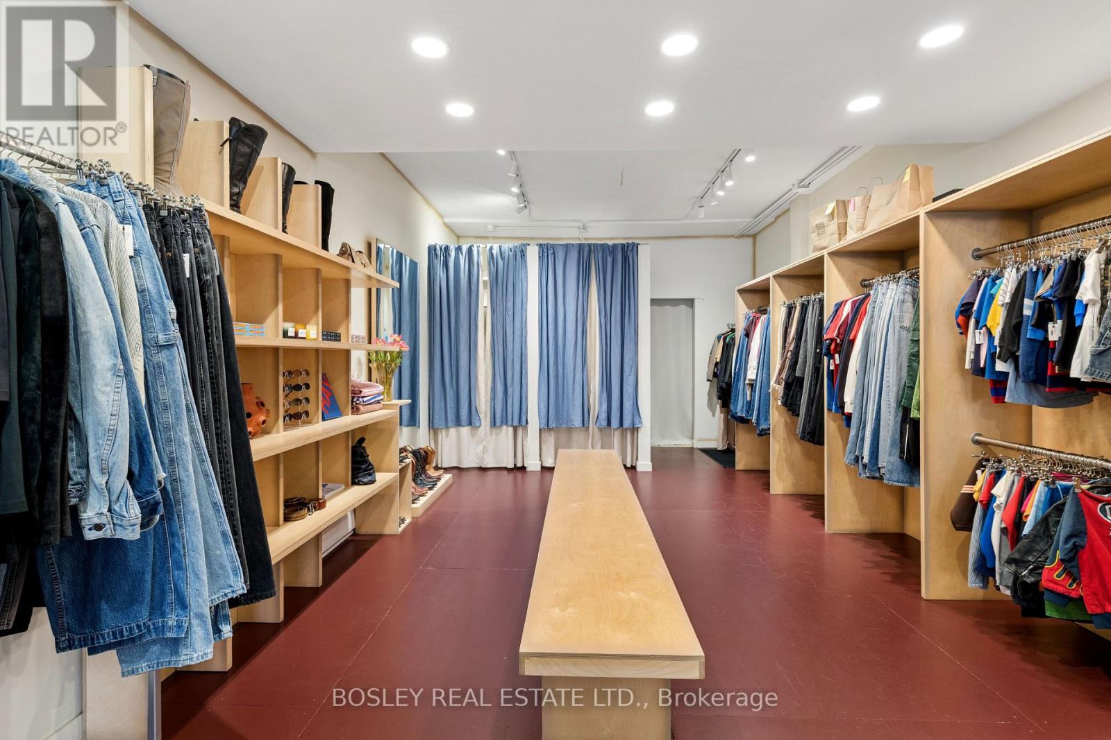 1167 Dundas Street W, Toronto, Ontario  M6J 1X3 - Photo 4 - C13814822