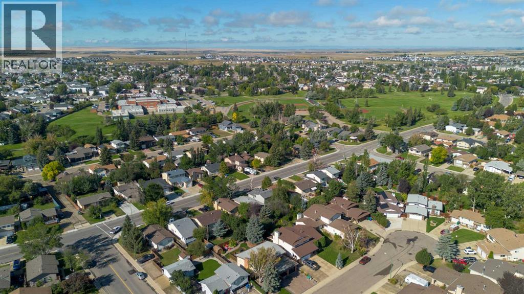 119 Red Crow Boulevard W