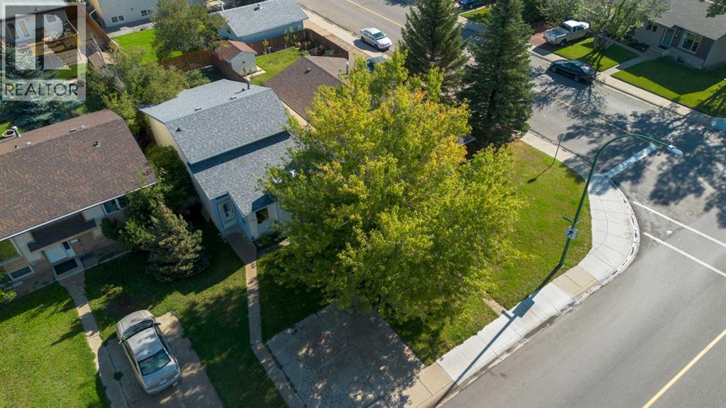 119 Red Crow Boulevard W