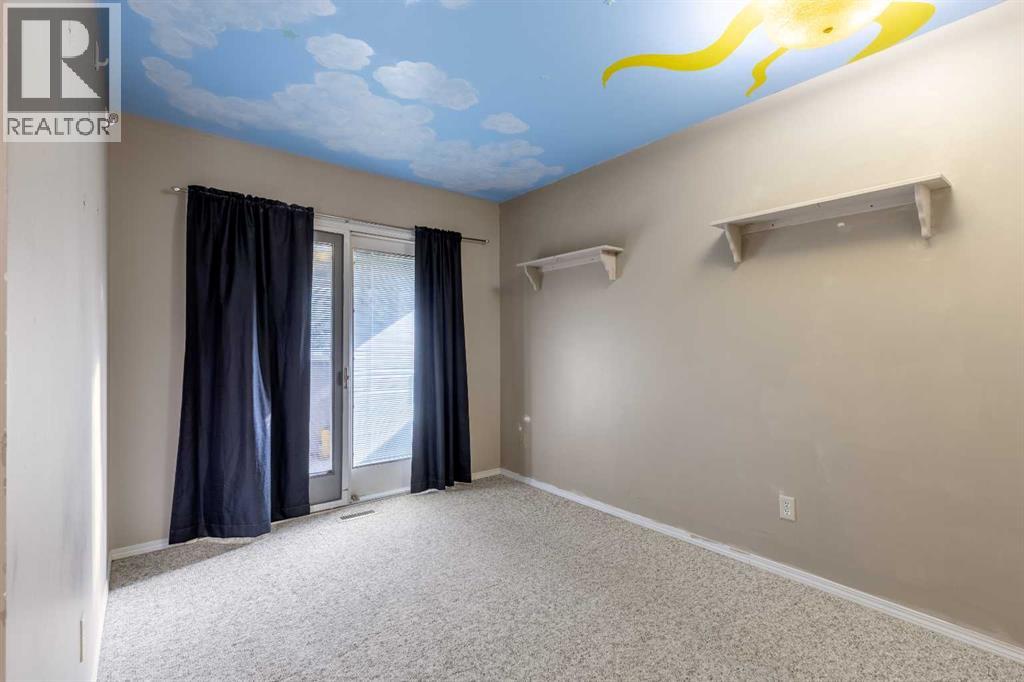 119 Red Crow Boulevard W