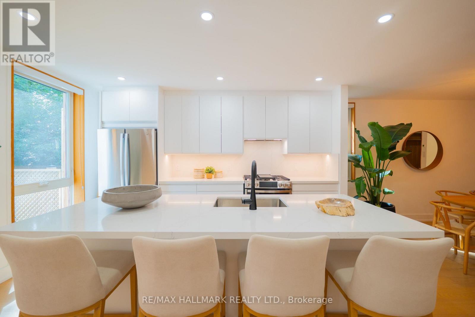 83 Condor Avenue, Toronto, Ontario  M4J 3M7 - Photo 14 - E13814778