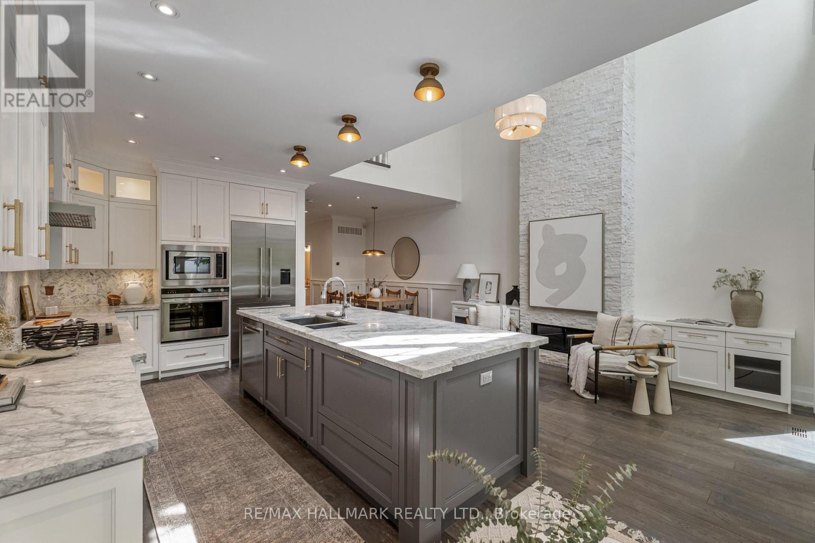 152 Wheeler Avenue, Toronto, Ontario  M4L 3V4 - Photo 11 - E13814780