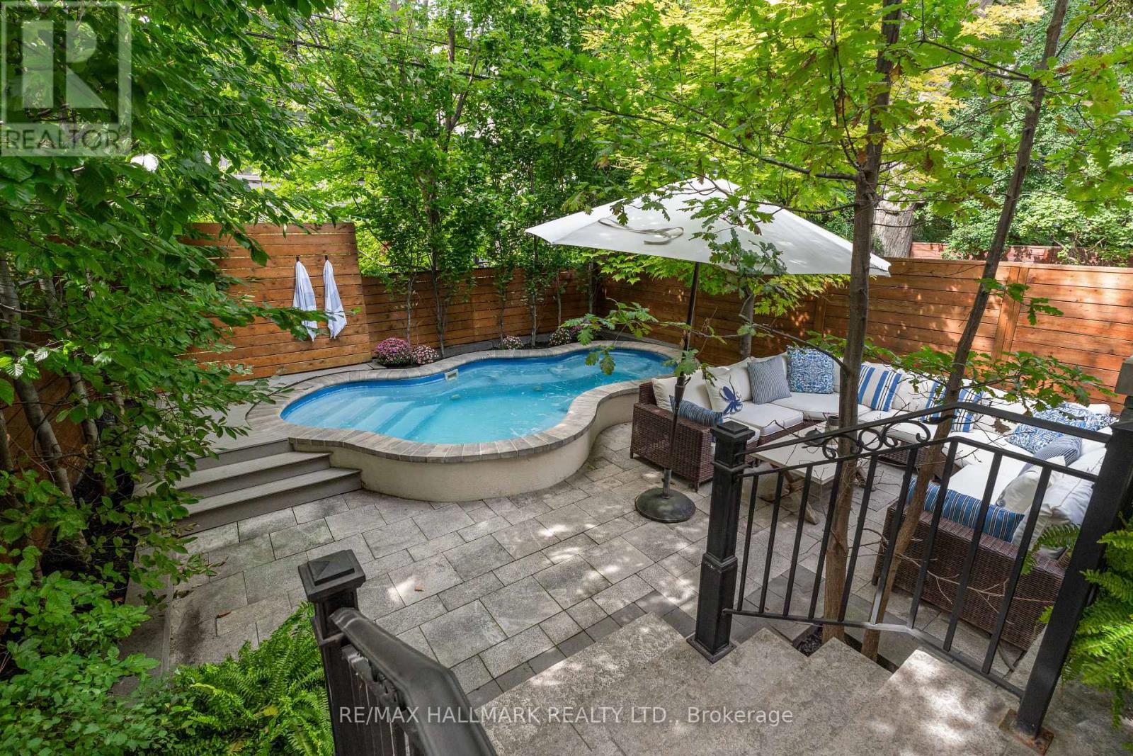 152 Wheeler Avenue, Toronto, Ontario  M4L 3V4 - Photo 20 - E13814780