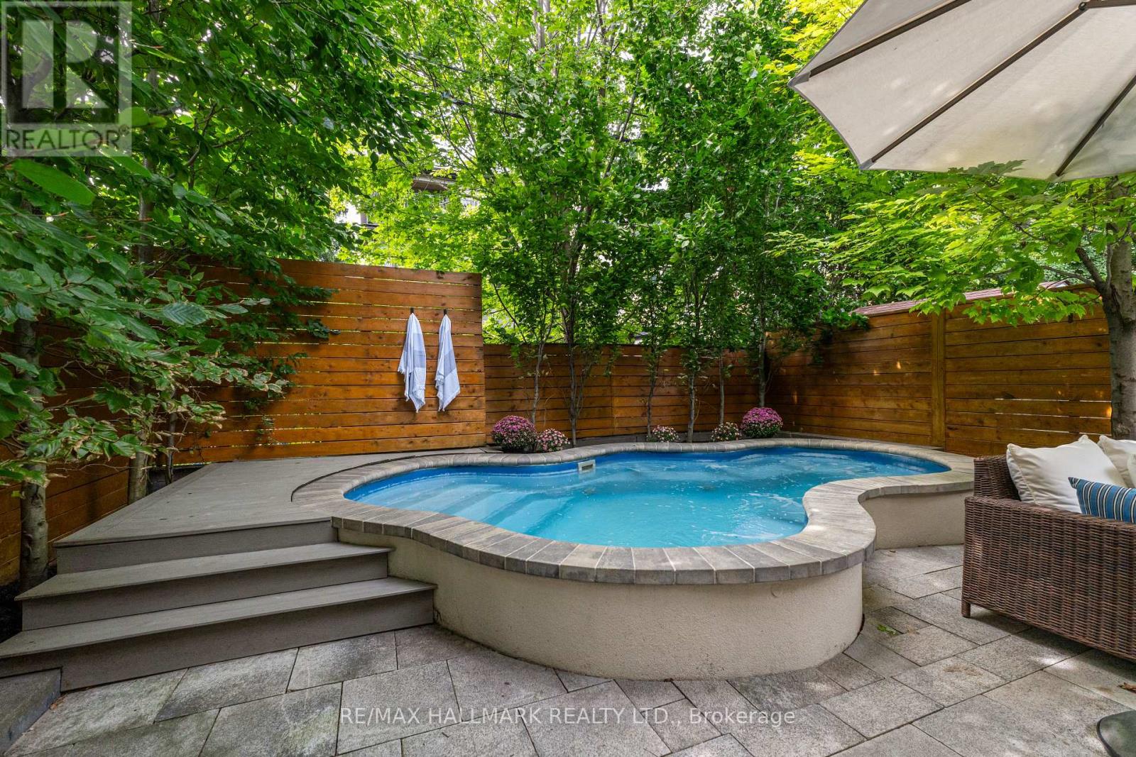 152 Wheeler Avenue, Toronto, Ontario  M4L 3V4 - Photo 21 - E13814780