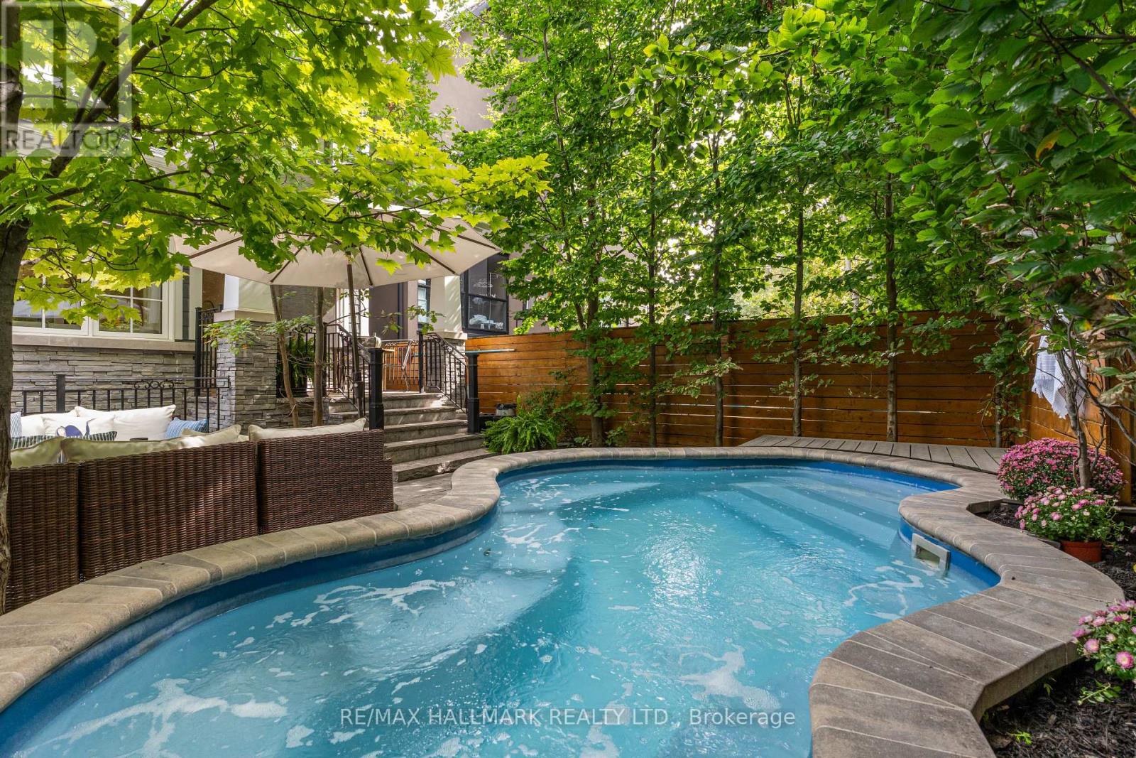 152 Wheeler Avenue, Toronto, Ontario  M4L 3V4 - Photo 24 - E13814780
