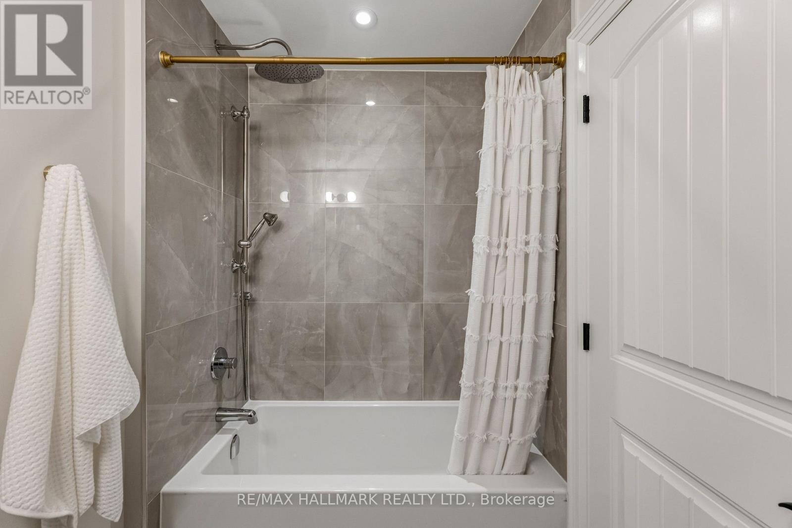 152 Wheeler Avenue, Toronto, Ontario  M4L 3V4 - Photo 42 - E13814780