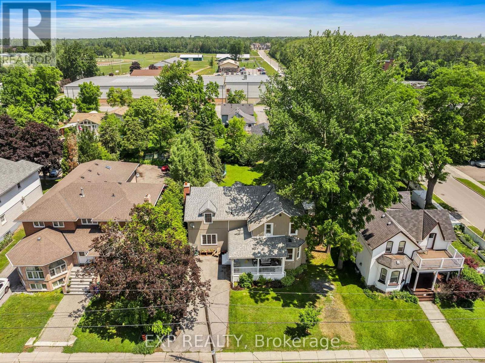 59 High Street, Georgina, Ontario  L0E 1R0 - Photo 1 - N13814650
