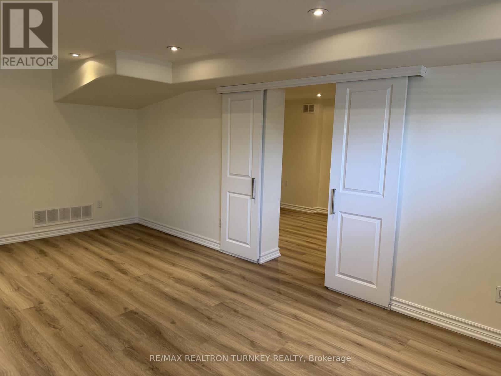 Lower - 310 Queen Street, Newmarket, Ontario  L3Y 2G4 - Photo 15 - N13814656