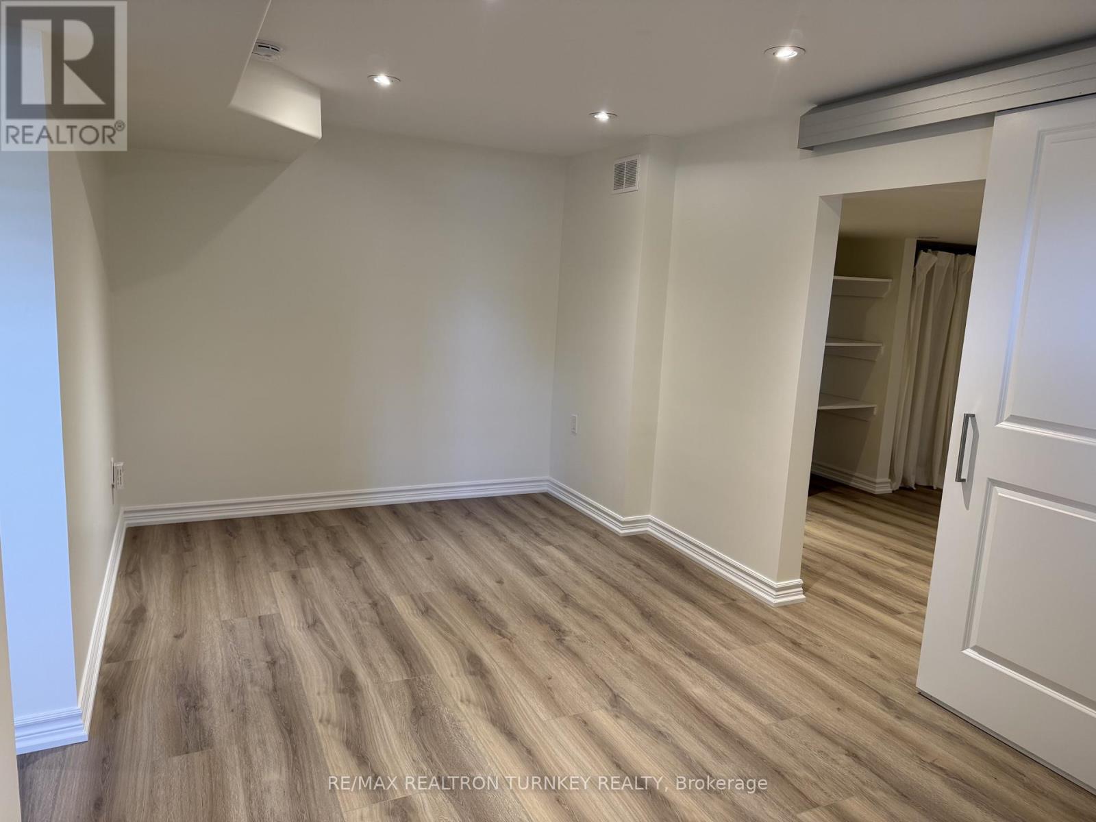 Lower - 310 Queen Street, Newmarket, Ontario  L3Y 2G4 - Photo 25 - N13814656