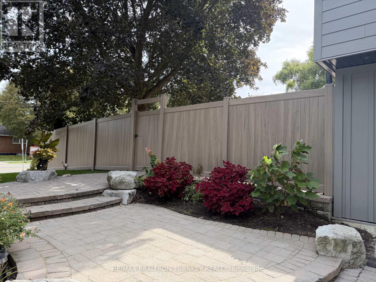 Lower - 310 Queen Street, Newmarket, Ontario  L3Y 2G4 - Photo 3 - N13814656