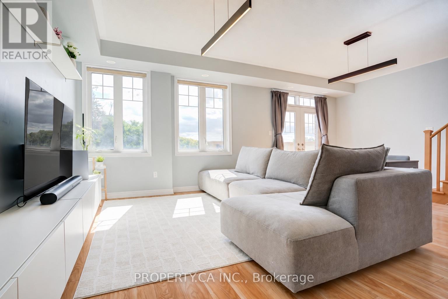 478 Arthur Bonner Avenue, Markham, Ontario  L6B 1P6 - Photo 4 - N13814688