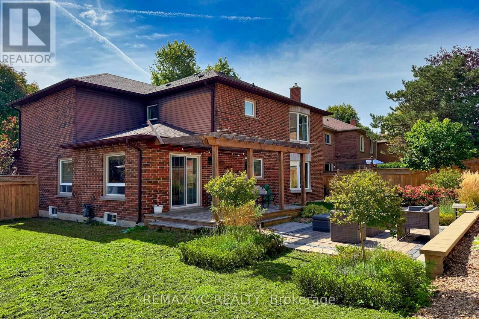 4 Simmons Crescent, Aurora, Ontario  L4G 6B4 - Photo 32 - N13814694