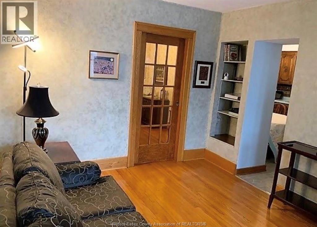 972 Parent, Windsor, Ontario  N9A 2E3 - Photo 6 - 26023220