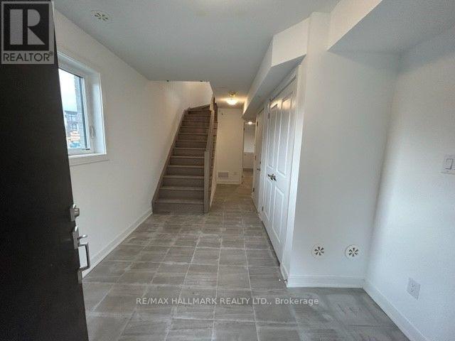 48 Spry Lane, Barrie (Innis-Shore), Ontario L9J 0N6 - Photo 4 - S13814636