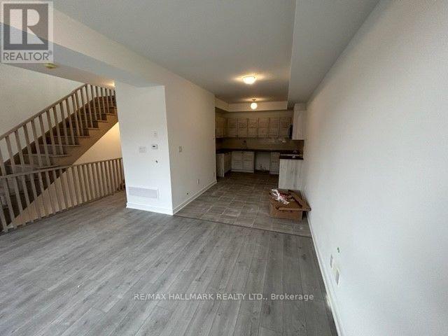 48 Spry Lane, Barrie (Innis-Shore), Ontario L9J 0N6 - Photo 5 - S13814636