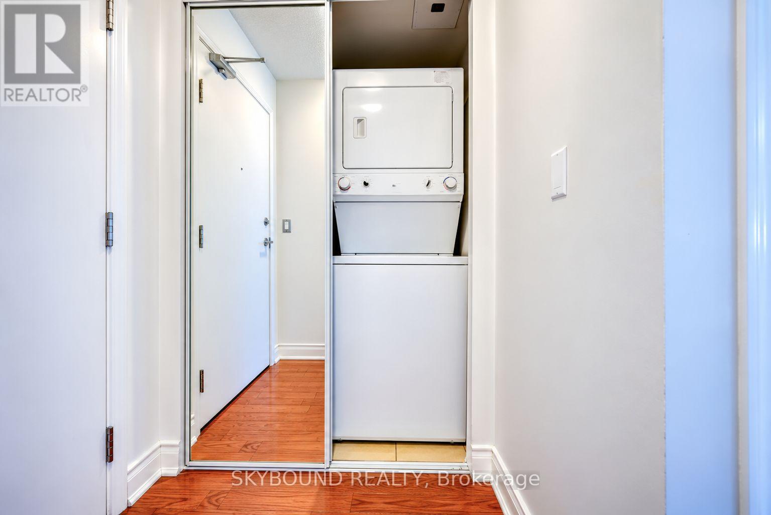 1702 - 33 Elm Drive W, Mississauga, Ontario  L5B 4M2 - Photo 14 - W13814648