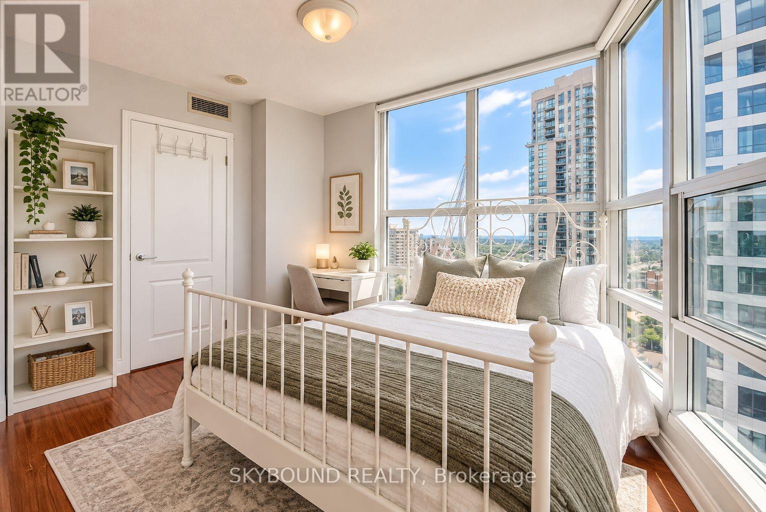 1702 - 33 Elm Drive W, Mississauga, Ontario  L5B 4M2 - Photo 9 - W13814648