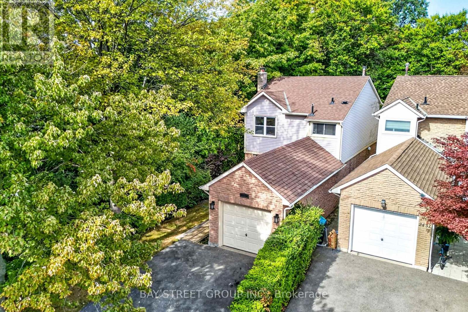 2439 Musket Court, Mississauga, Ontario  L5L 3B7 - Photo 3 - W13814792