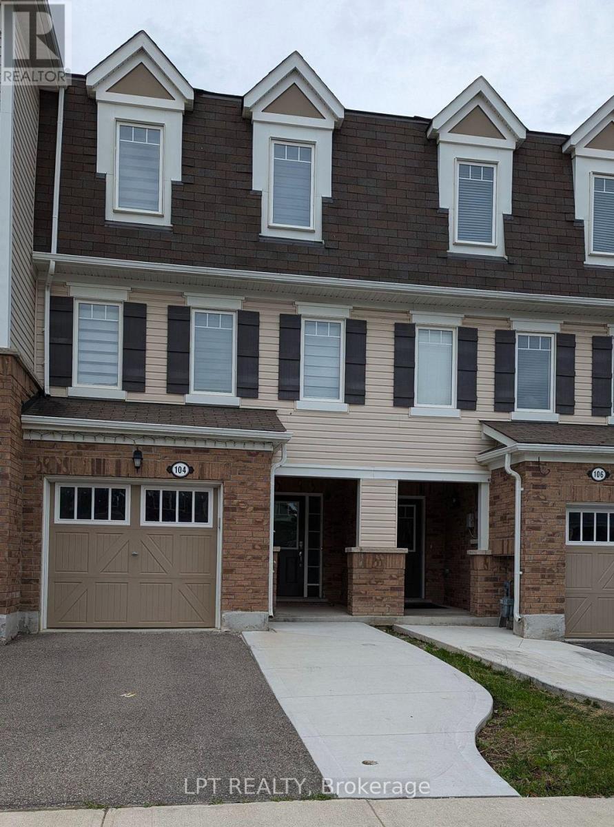 104 BANNISTER CRESCENT, Brampton, Ontario