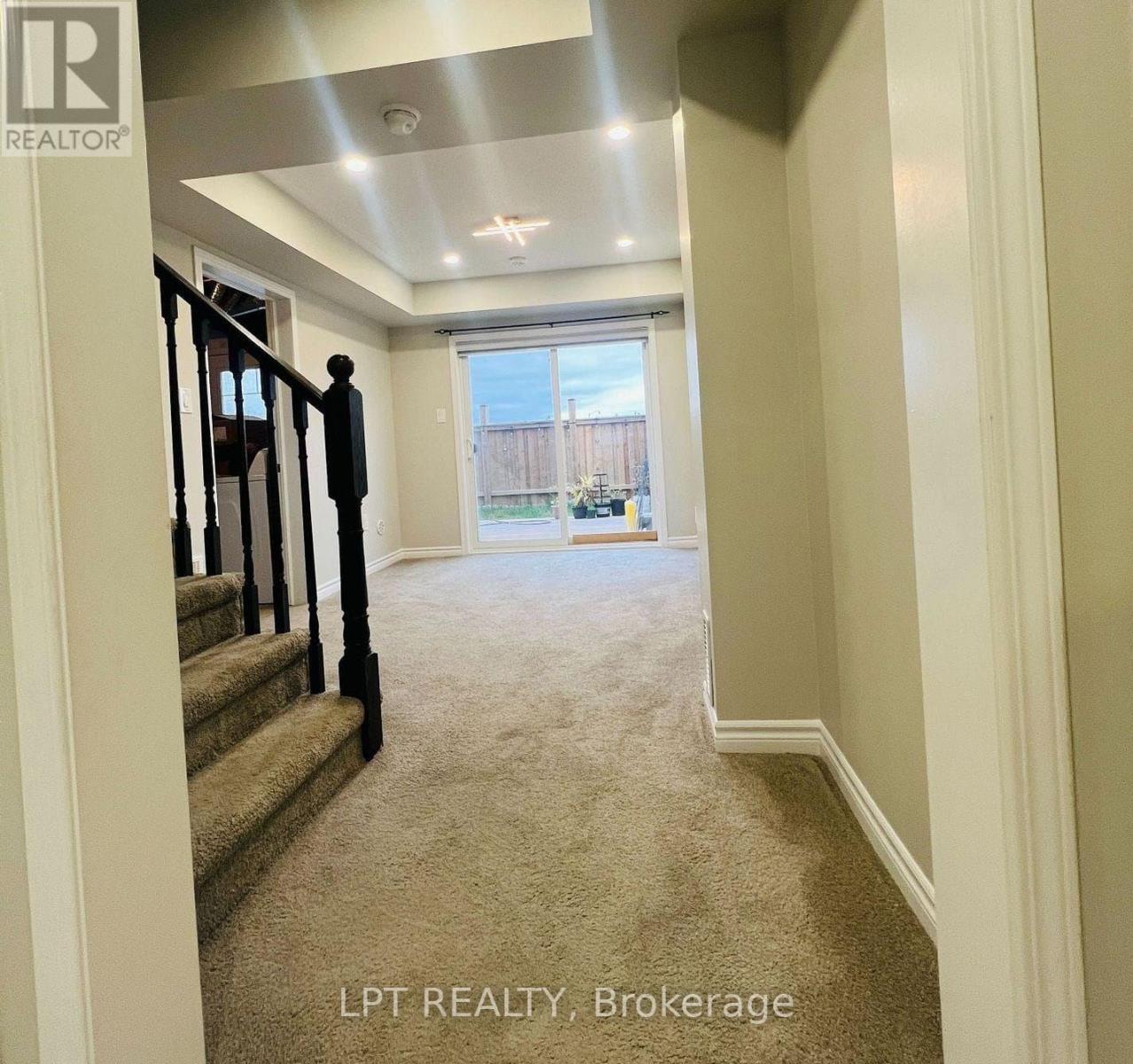 104 Bannister Crescent, Brampton, Ontario  L7A 4H4 - Photo 5 - W13814842