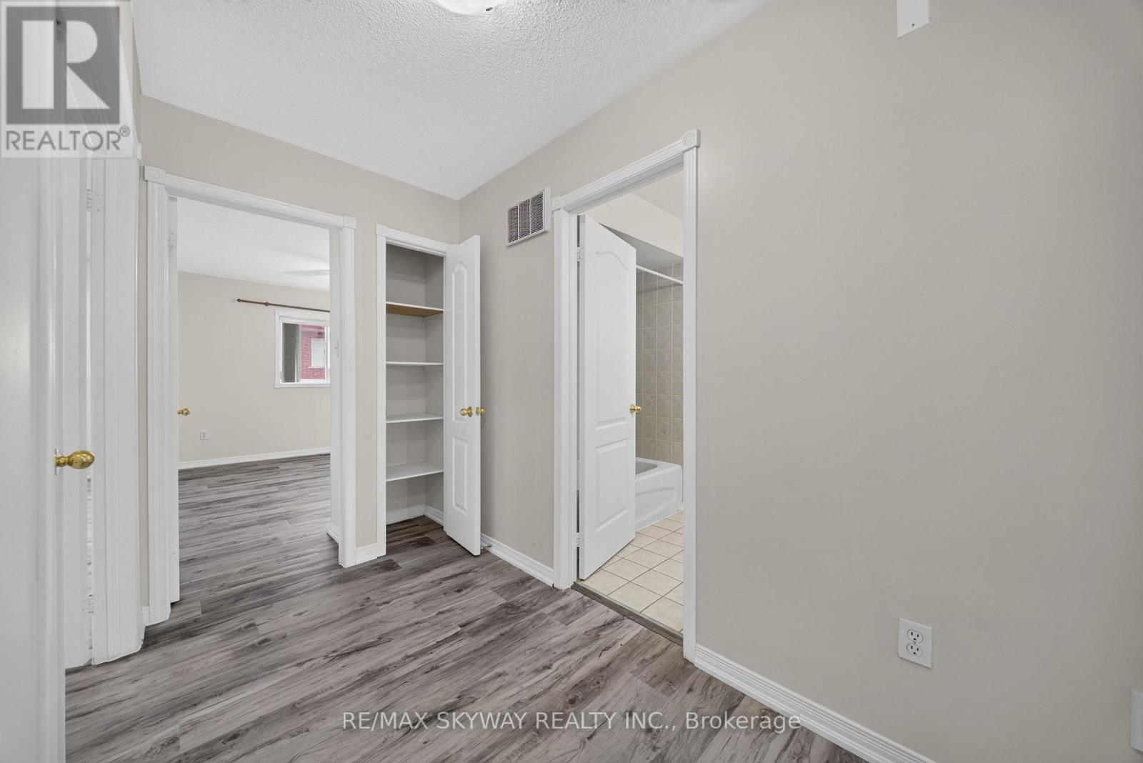 7 Madronna Gardens, Brampton, Ontario  L7A 2V5 - Photo 18 - W13814858