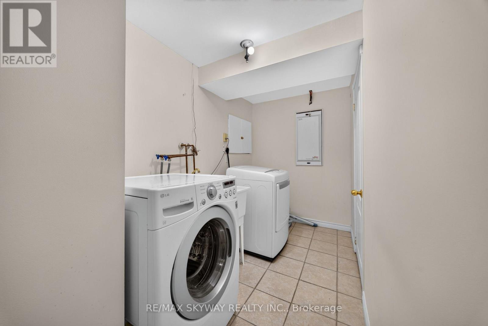 7 Madronna Gardens, Brampton, Ontario  L7A 2V5 - Photo 31 - W13814858