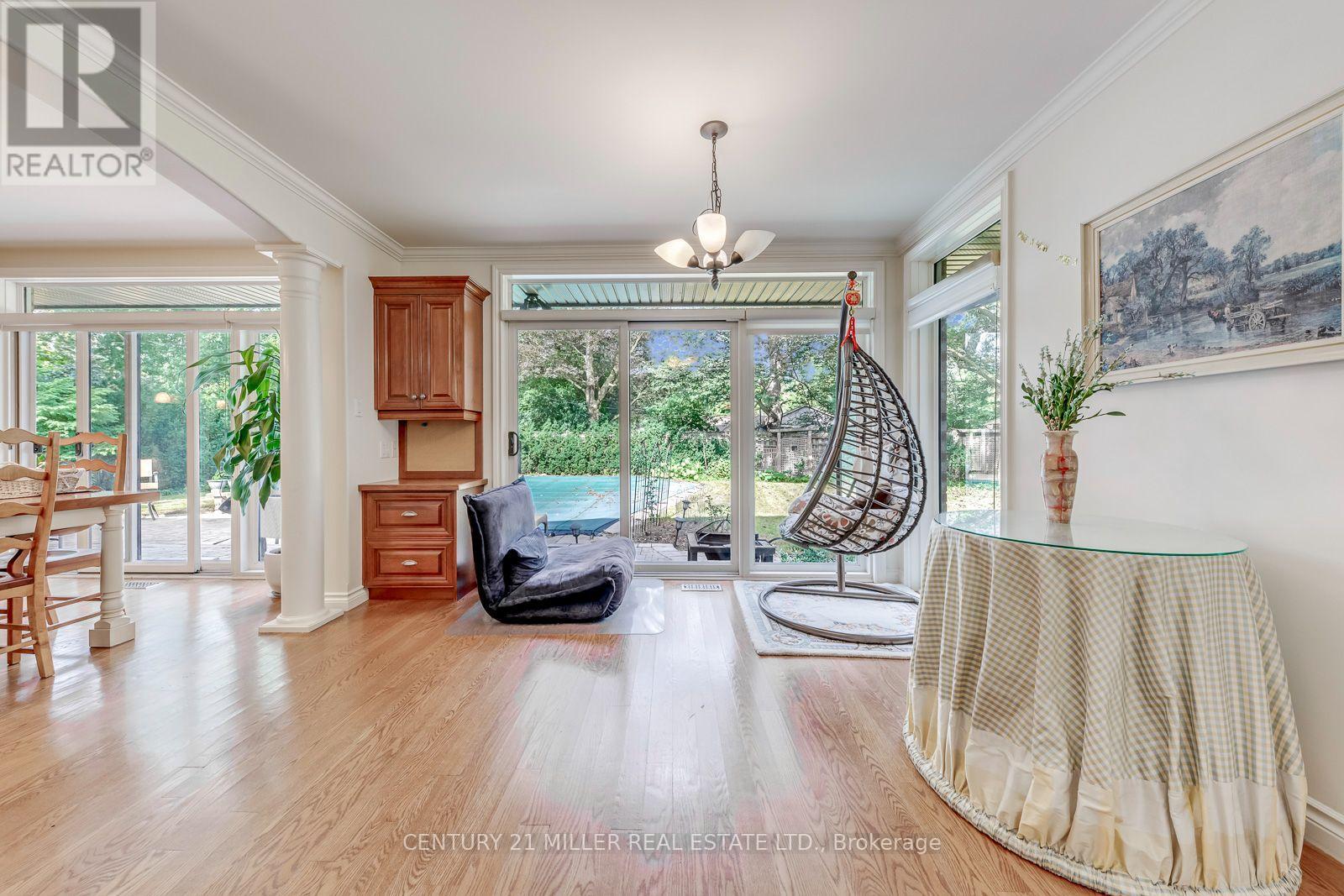 1319 Hillhurst Road, Oakville, Ontario  L6J 1X6 - Photo 12 - W13814894