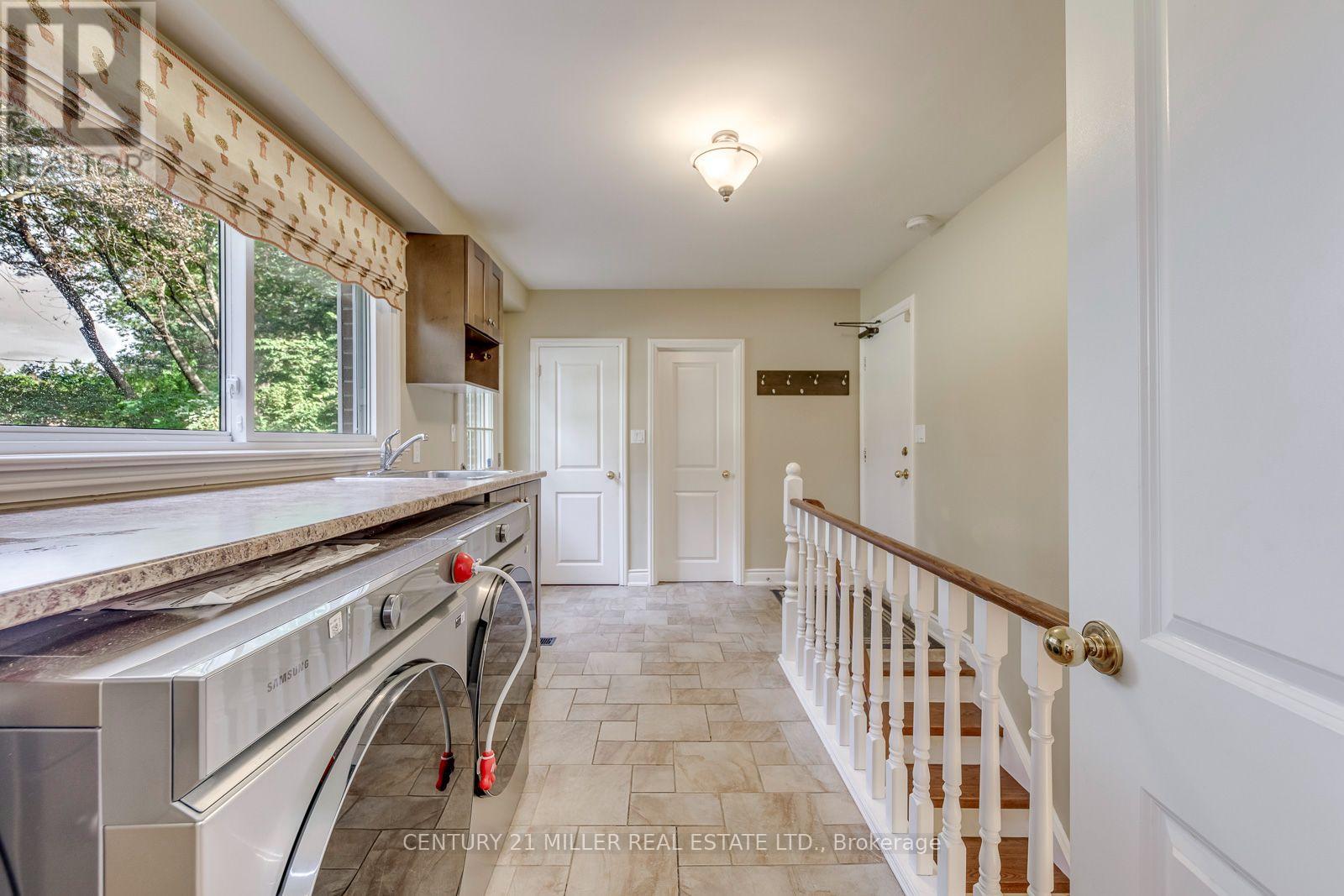 1319 Hillhurst Road, Oakville, Ontario  L6J 1X6 - Photo 21 - W13814894