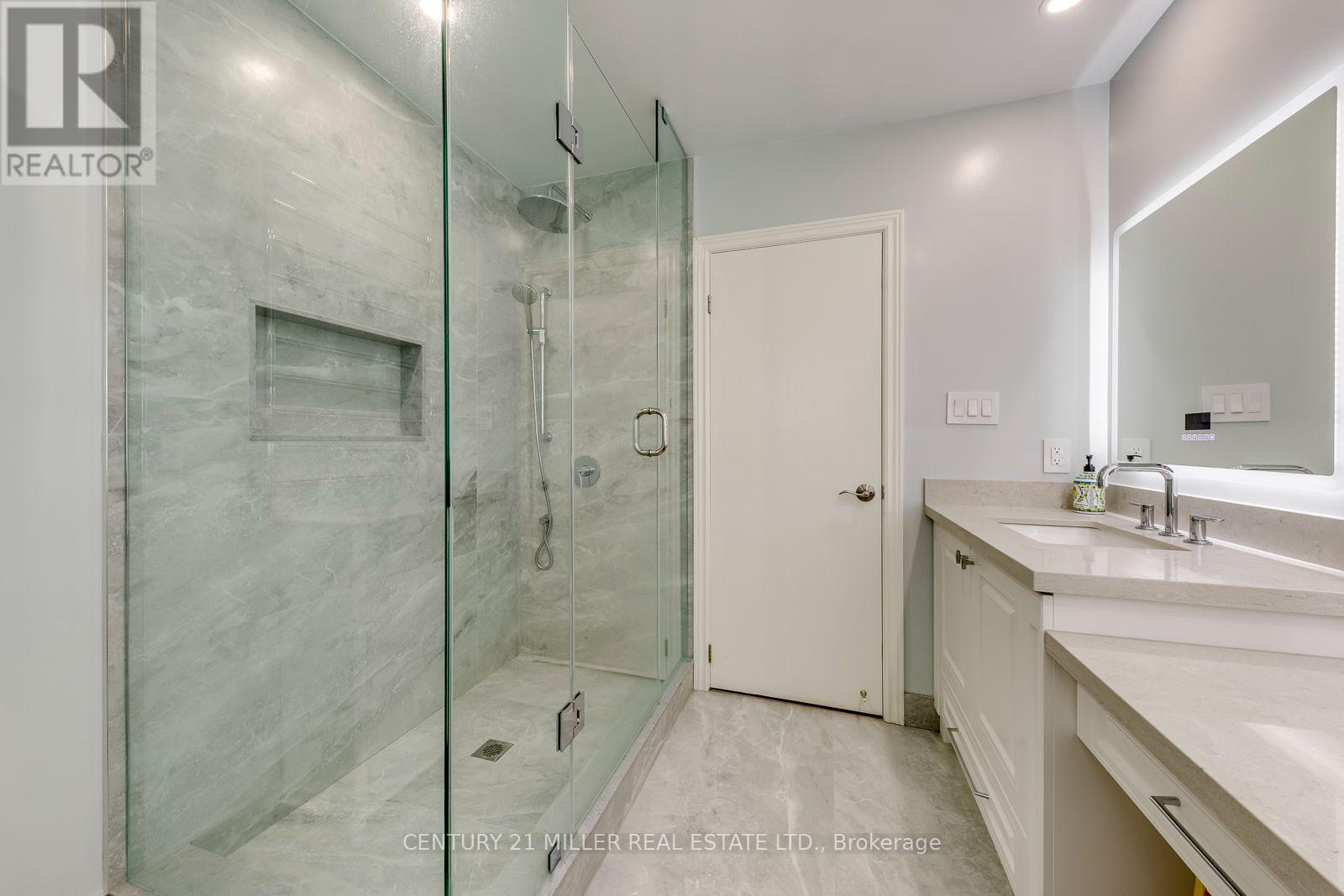 1319 Hillhurst Road, Oakville, Ontario  L6J 1X6 - Photo 38 - W13814894