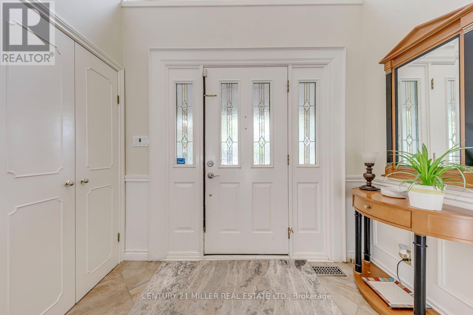 1319 Hillhurst Road, Oakville, Ontario  L6J 1X6 - Photo 4 - W13814894