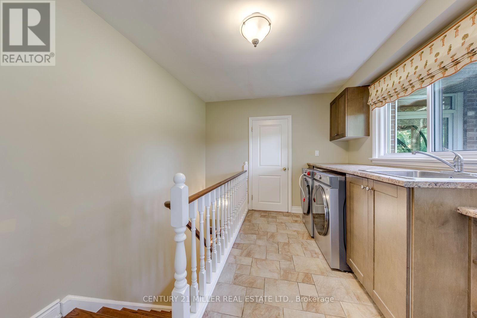 1319 Hillhurst Road, Oakville, Ontario  L6J 1X6 - Photo 42 - W13814894