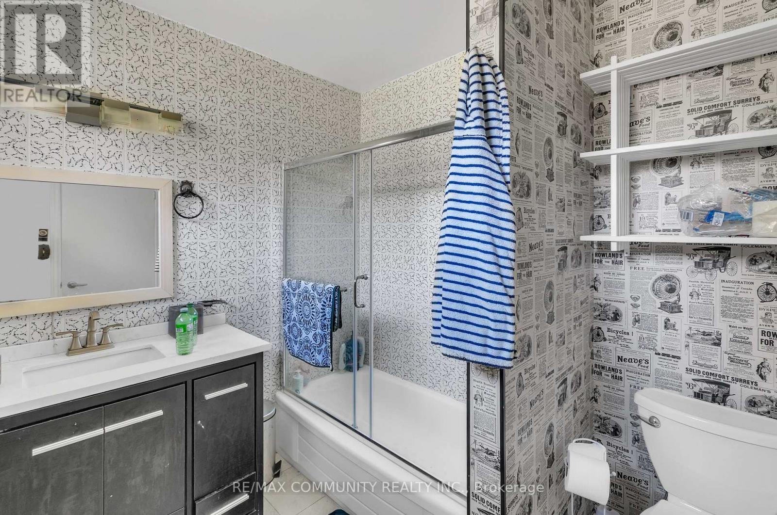 579 Duclos Point Road, Georgina, Ontario L0E 1N0 - Photo 4 - N13797124