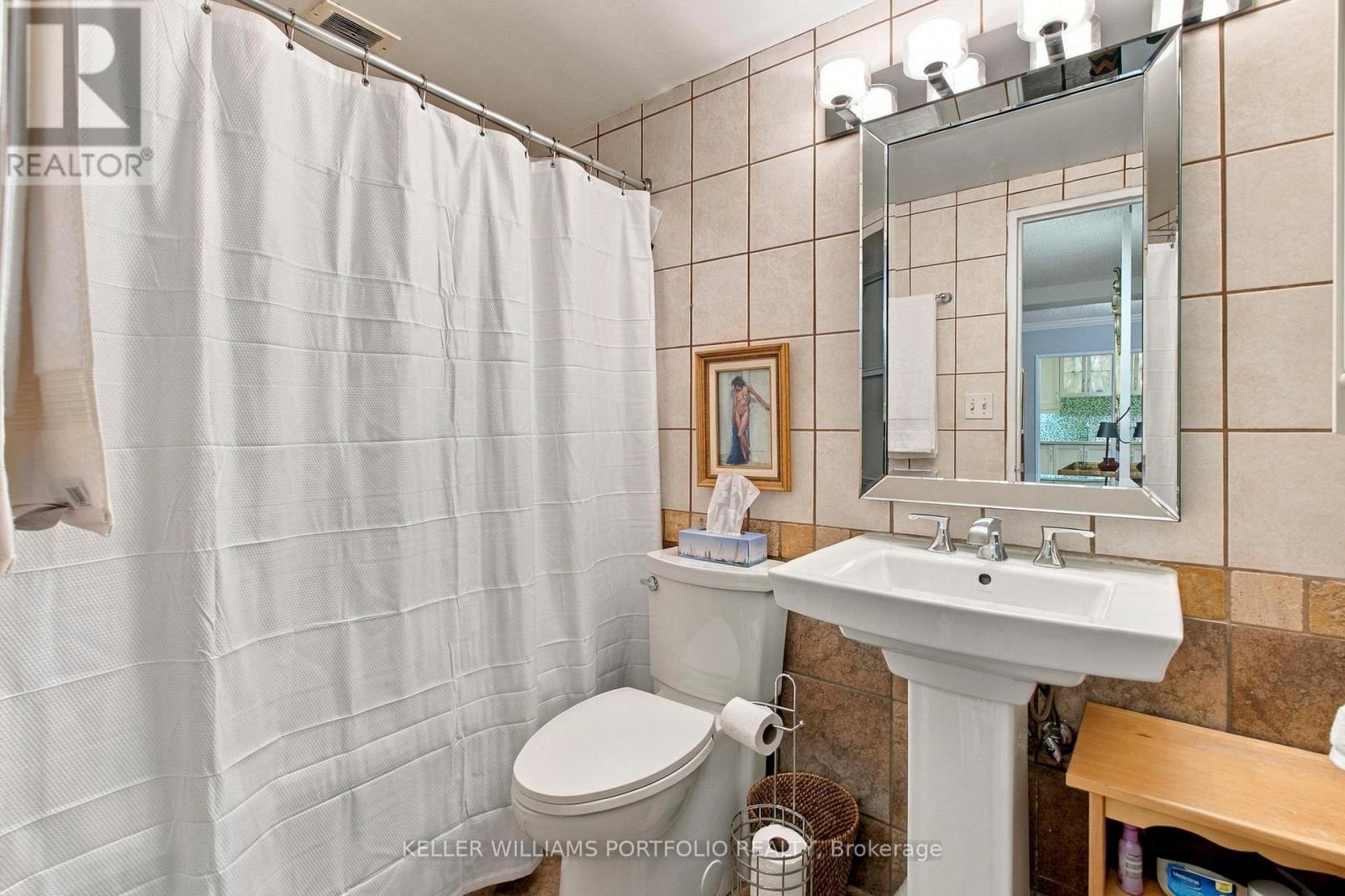 101 - 260 Scarlett Road, Toronto, Ontario M6N 4X6 - Photo 21 - W13810424