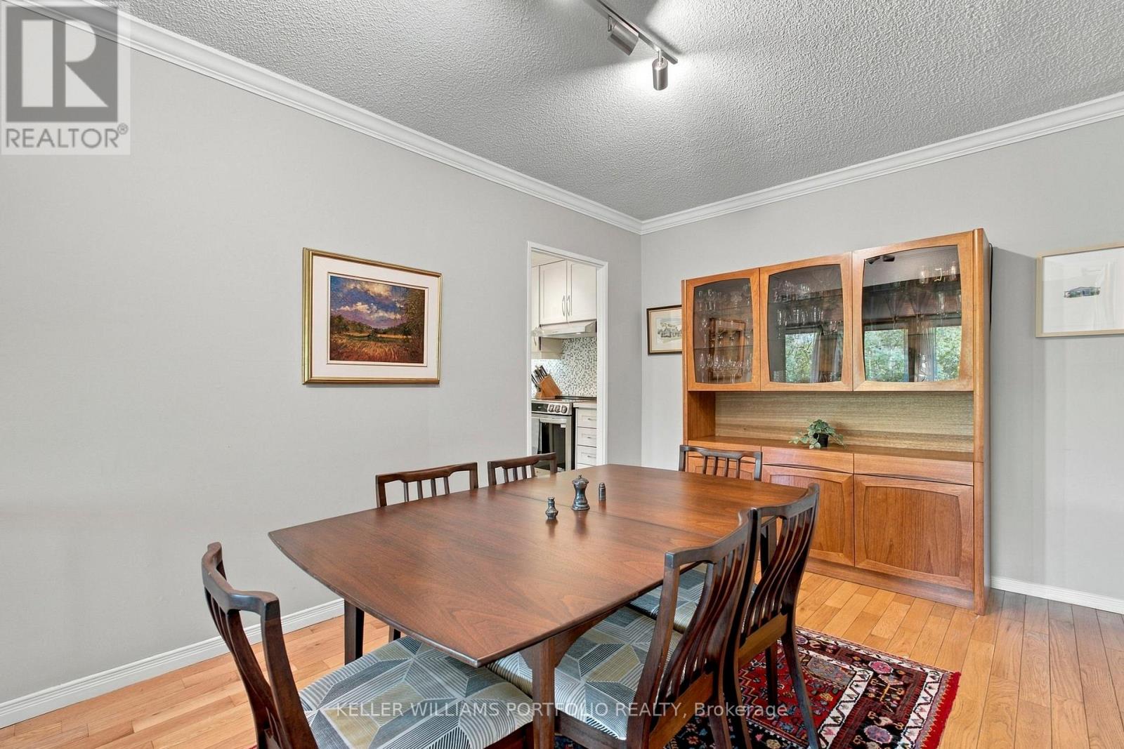 101 - 260 Scarlett Road, Toronto, Ontario M6N 4X6 - Photo 5 - W13810424