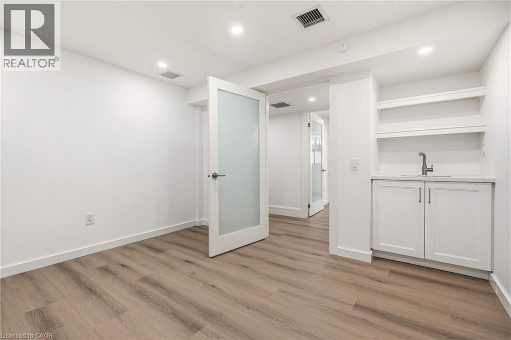 326 Wilson Street E Unit# Room 4, Ancaster, Ontario  L9G 2C2 - Photo 28 - 40865526