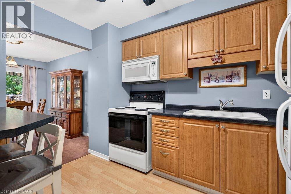 2 Royalwood Court Unit# 20, Stoney Creek, Ontario L8E 4Y9 - Photo 17 - 40865517