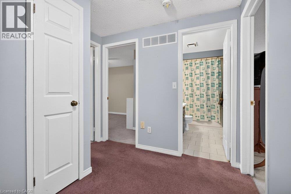 2 Royalwood Court Unit# 20, Stoney Creek, Ontario L8E 4Y9 - Photo 22 - 40865517