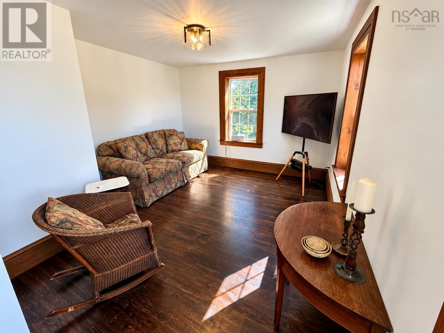 13767 Highway 6 photo 32