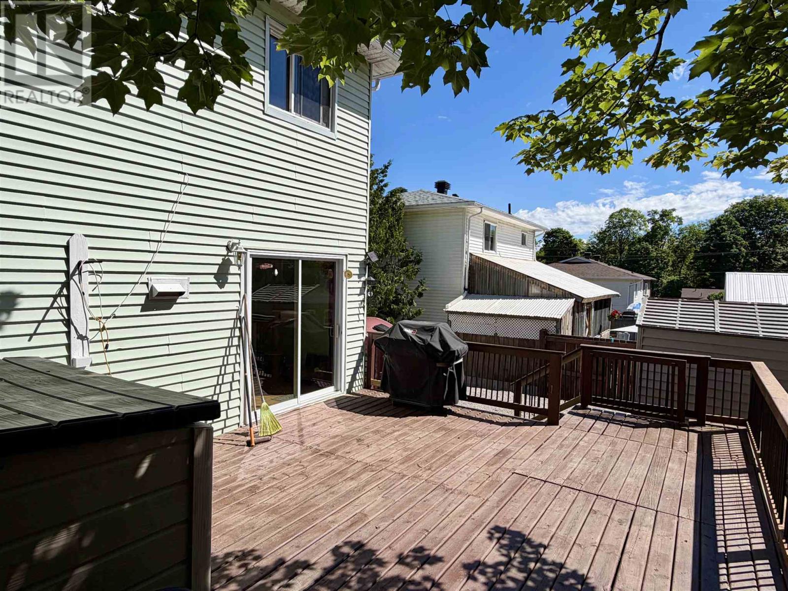 8 Feltz RD photo 19