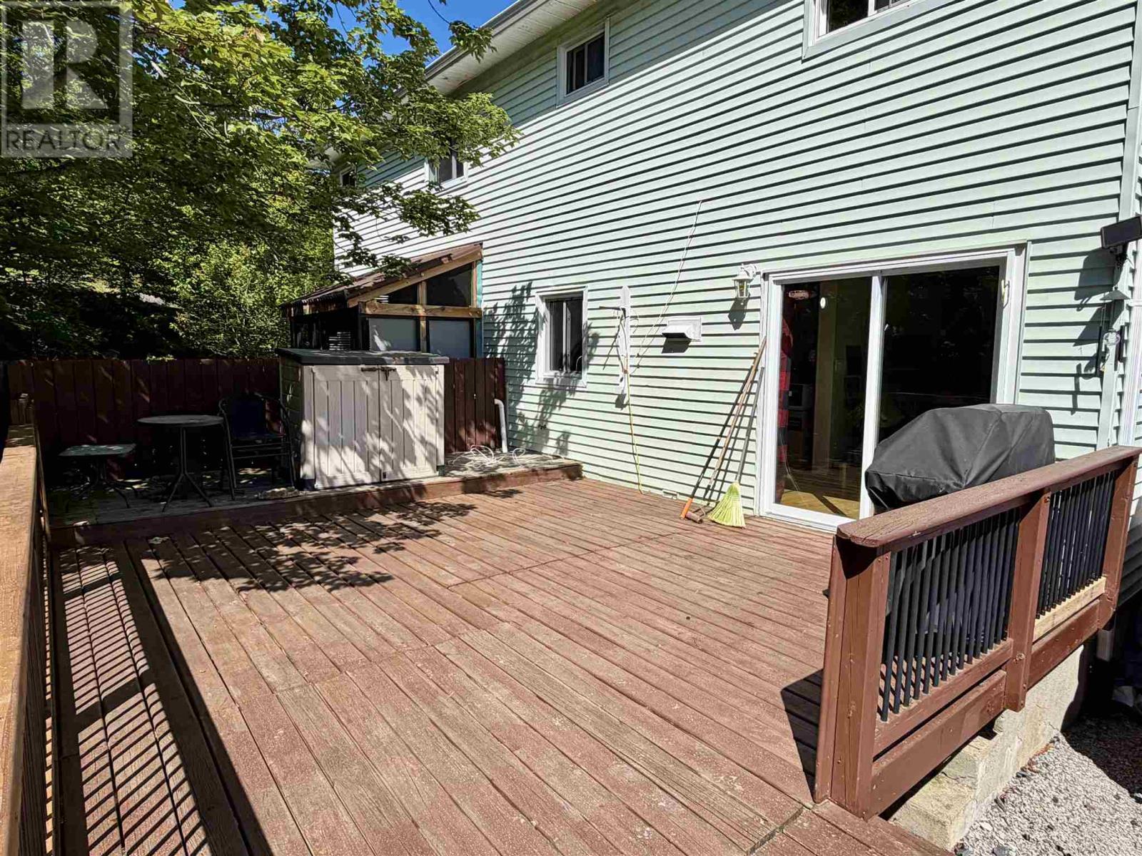 8 Feltz RD photo 18