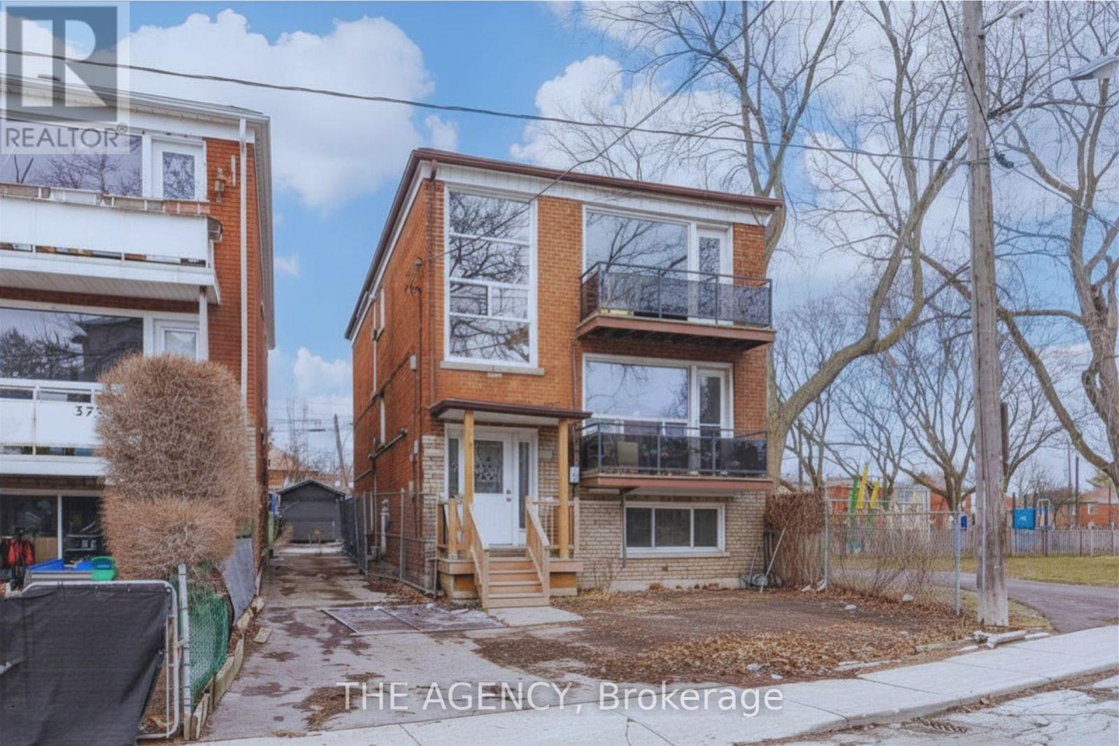 374 Atlas Avenue, Toronto, Ontario  M6C 3P9 - Photo 2 - C13743718
