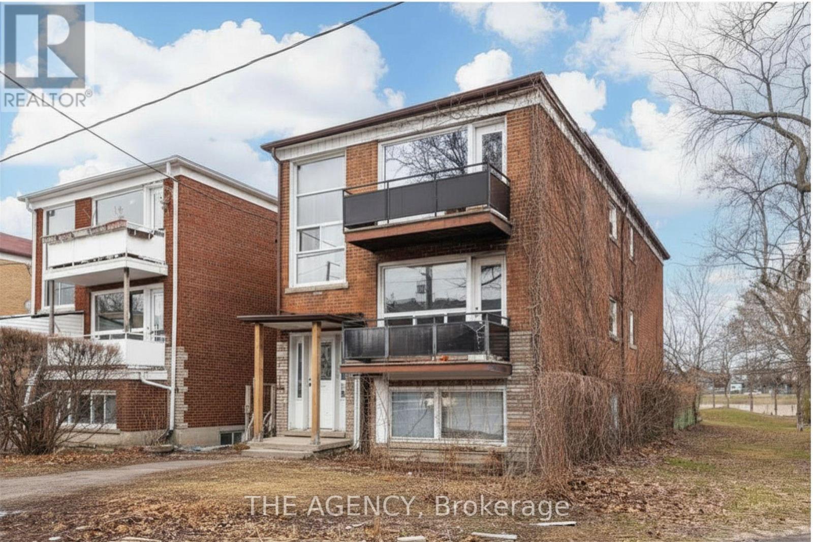 374 Atlas Avenue, Toronto, Ontario  M6C 3P9 - Photo 3 - C13743718